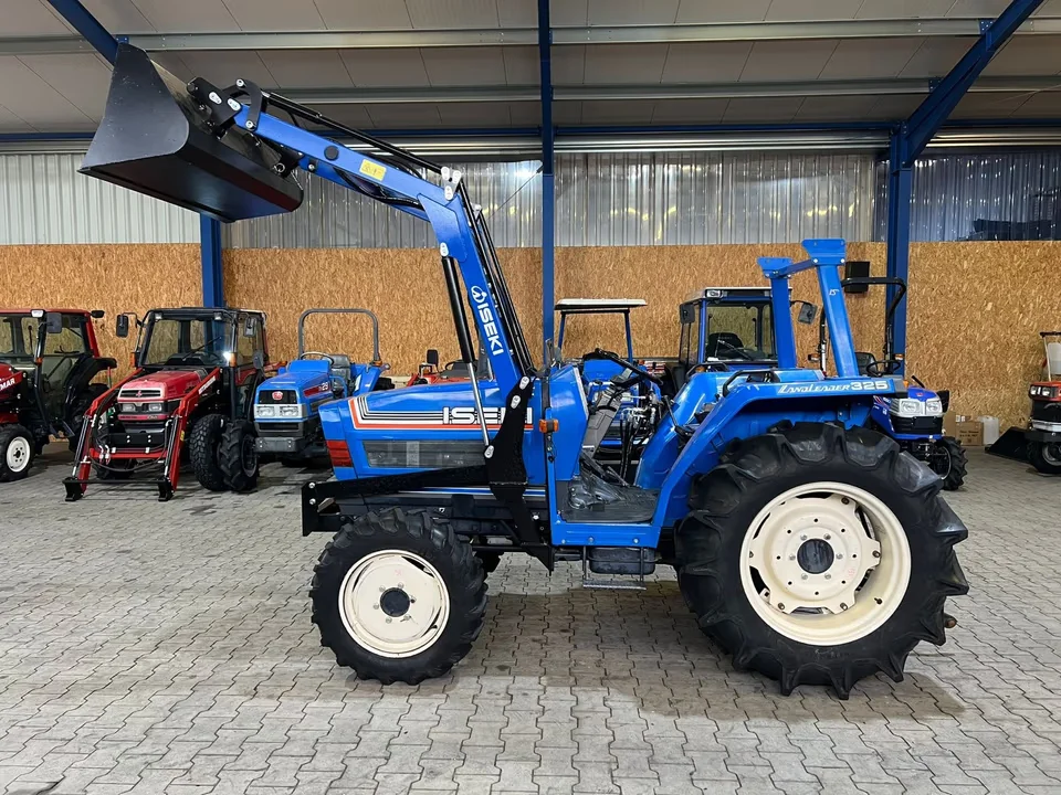 Kleintraktor Iseki TA325 von der Seite