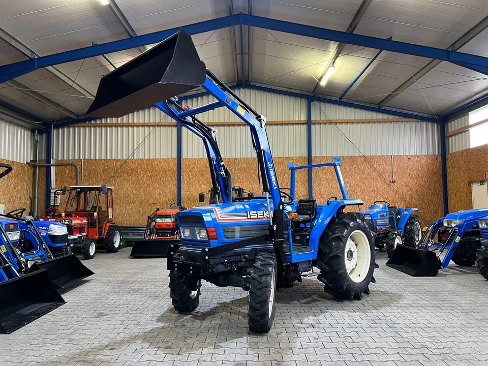 Kleintraktor Iseki TA325