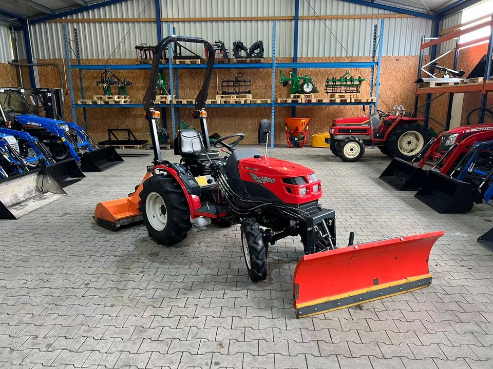 Kleintraktor Mitsubishi MT1800