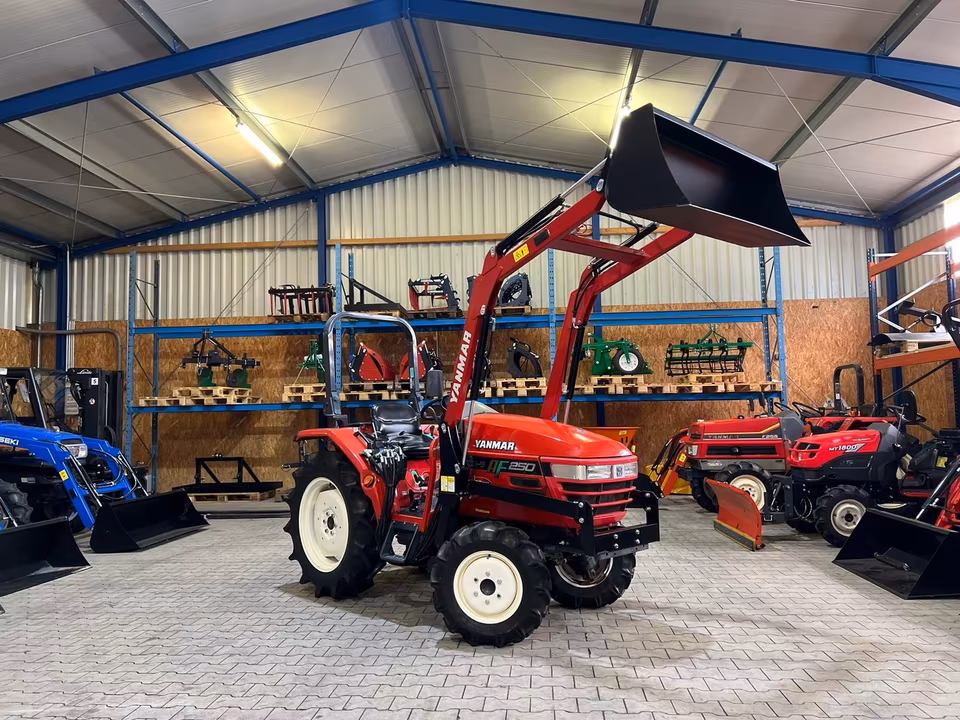 Kleintraktor Yanmar AF250
