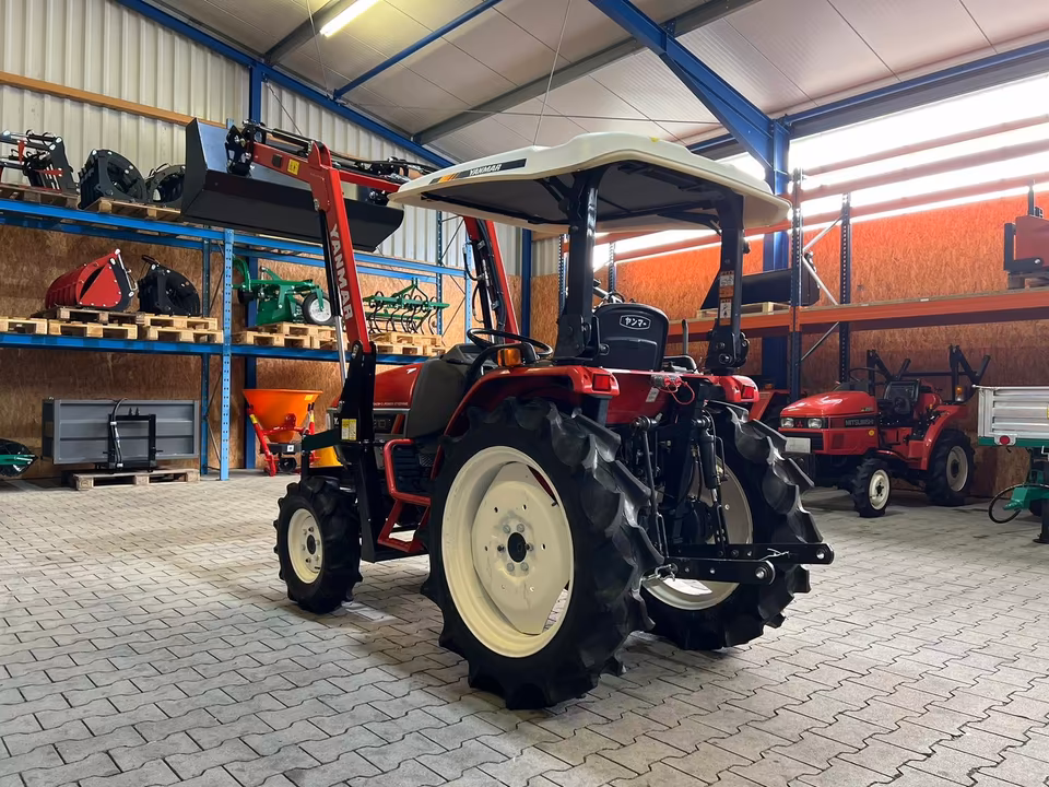 Kleintraktor Yanmar F210 von hinten