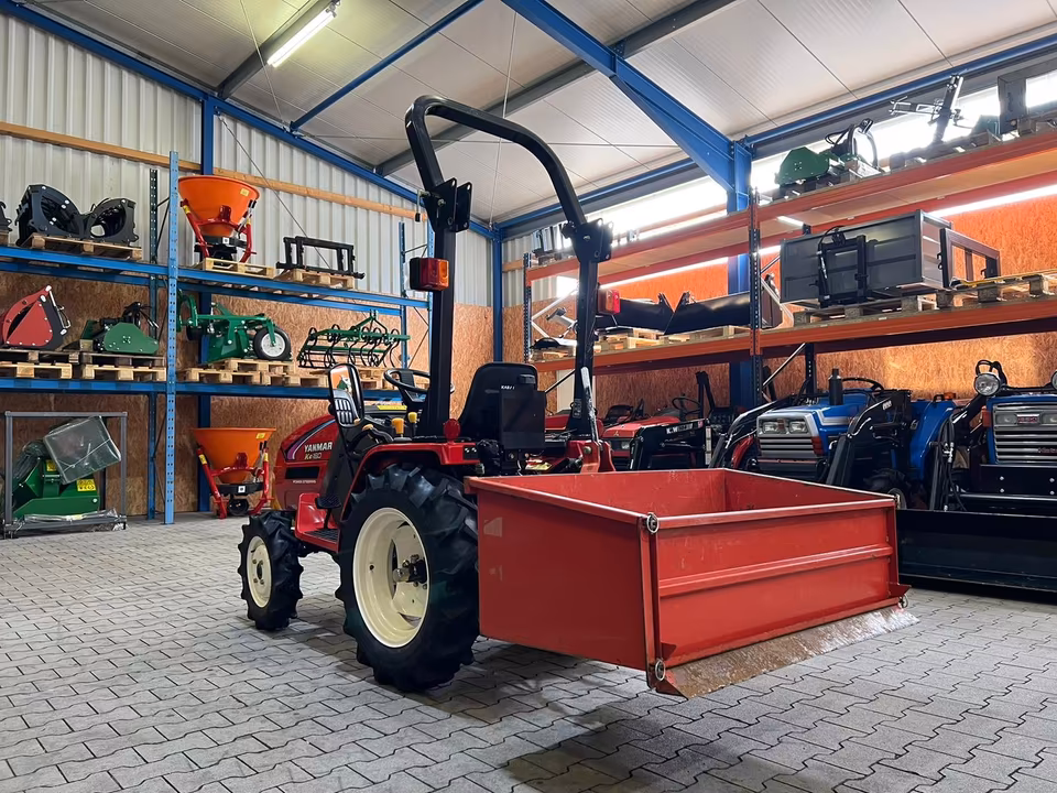 Yanmar KE160 Kleintraktor von hinten