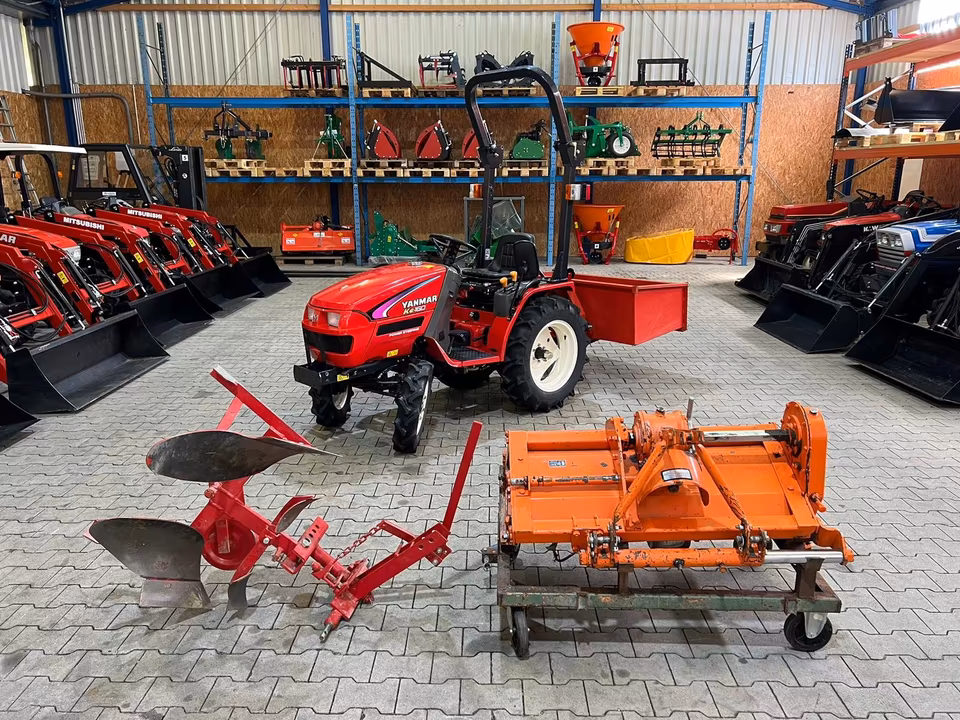 Yanmar KE160 Kleintraktor mit Fräse, Wendepflug und Box