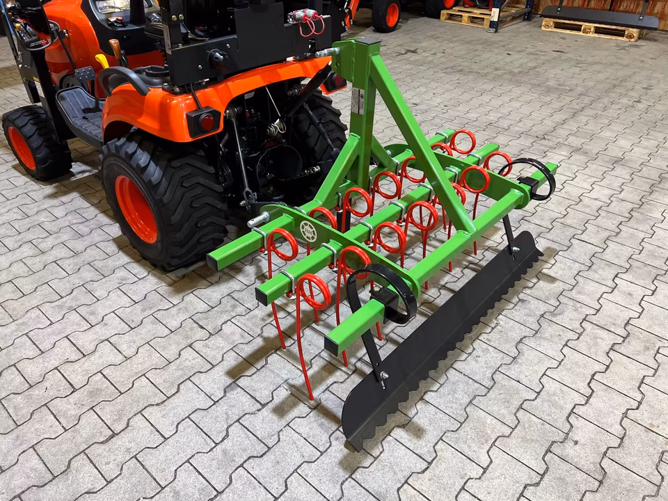 Reitplatzplaner für Kleintraktor