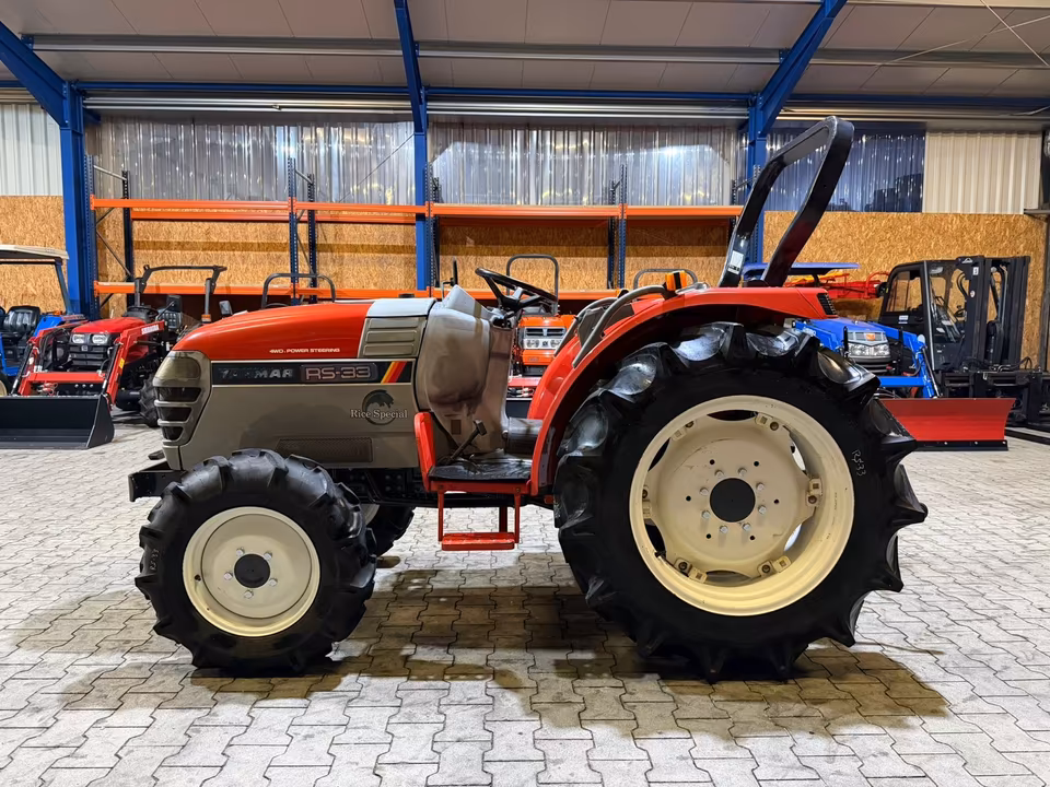 Kleintraktor Yanmar RS33 von der Seite