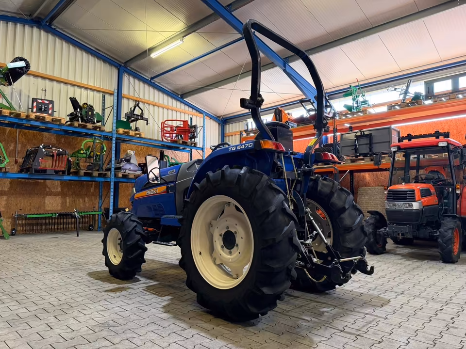 Kleintraktor Iseki TG5470 von hinten