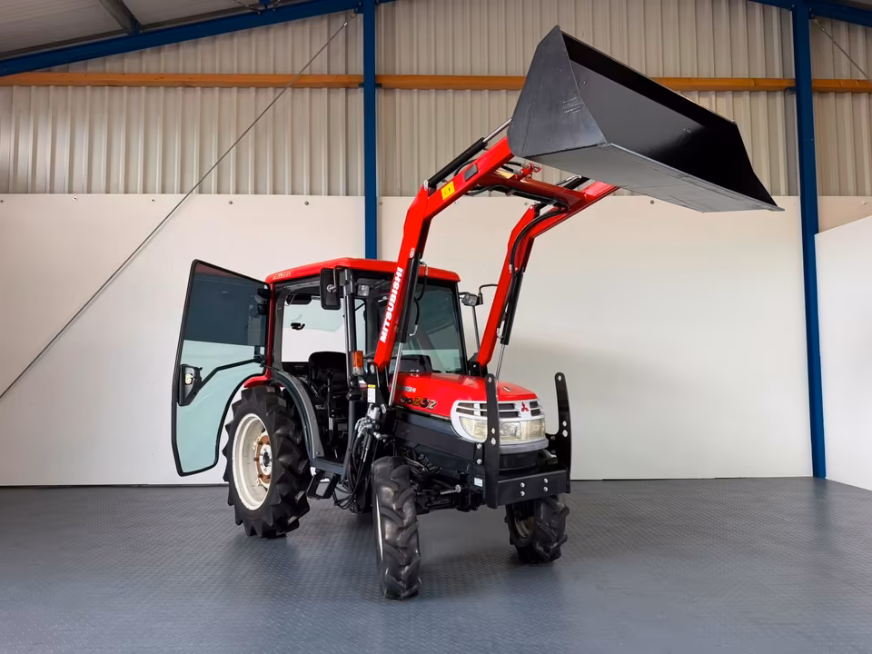 Kleintraktor Mitsubishi GOZ32