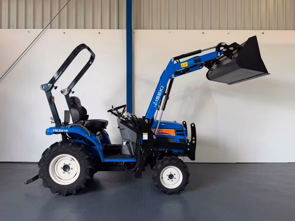 Kleintraktor Iseki TM3217 von der Seite