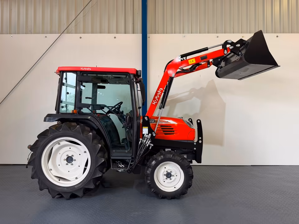 Kleintraktor Kubota KT30 von der Seite